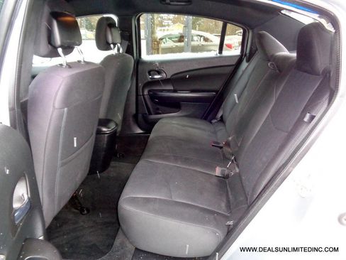 Used 2014 Chrysler 200 LX image 11