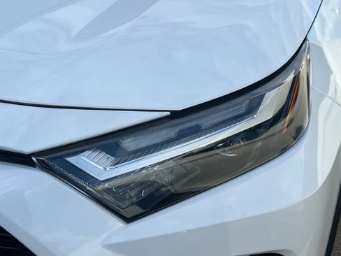 Used 2022 Toyota RAV4 XLE w/ XLE Grade Weather Package image 11