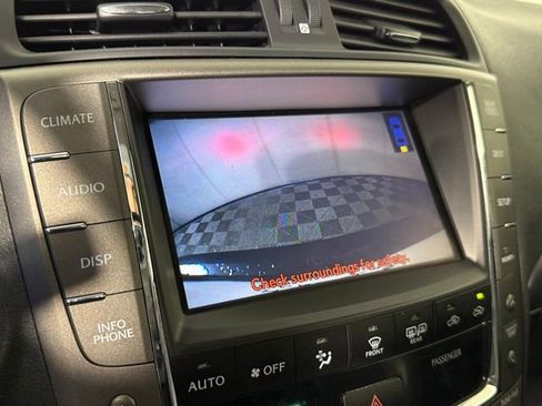 Used 2011 Lexus IS 250C image 22