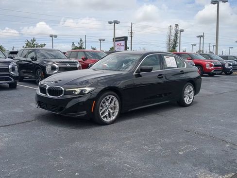 Used 2025 BMW 330i Sedan RWD image 2