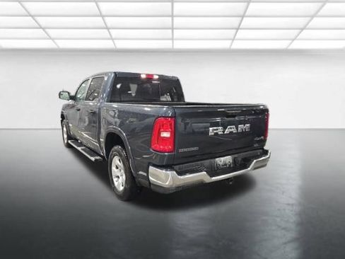 Used 2025 RAM 1500 Big Horn AWD/4WD image 7