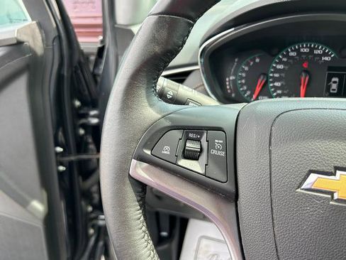 Used 2017 Chevrolet Trax LT w/ LT Convenience Package image 22