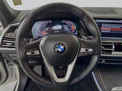 Used 2023 BMW X5 xDrive40i w/ Premium Package AWD/4WD image 19