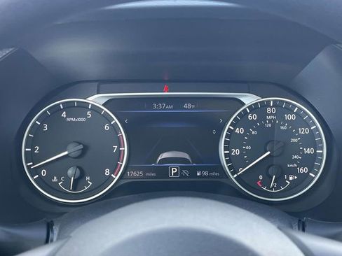 Used 2025 Nissan Sentra SV image 31