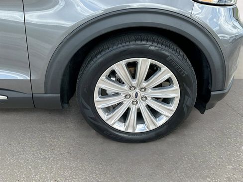 Certified 2022 Ford Explorer Limited w/ Equipment Group 301A image 33