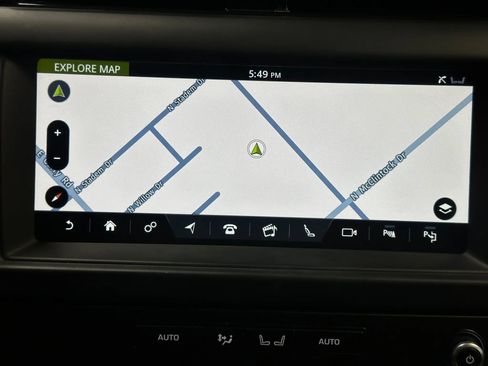 Used 2020 Land Rover Discovery Landmark image 35