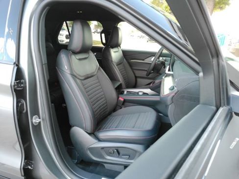 Used 2026 Ford Explorer ST-Line w/ ST-Line Street Pack AWD/4WD image 21