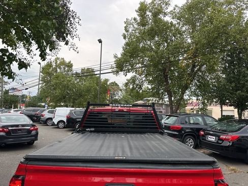Used 2019 Chevrolet Silverado 1500 LT AWD/4WD image 13