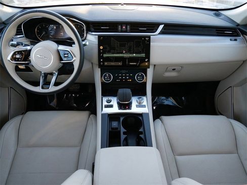 Used 2022 Jaguar F-PACE S image 12