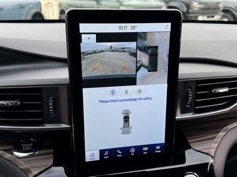 Certified 2023 Ford Explorer Limited w/ Limited Technology Package image 28