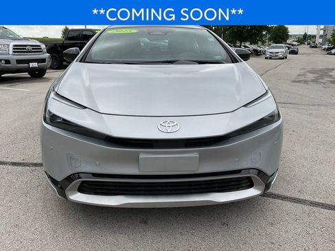 Used 2025 Toyota Prius Plug-In Hybrid w/ Limited Premium Package FWD image 2