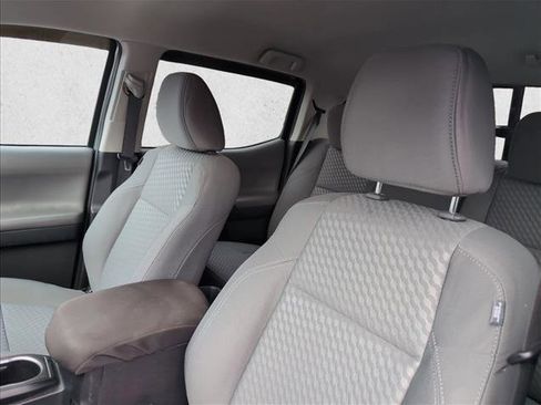 Used 2021 Toyota Tacoma SR image 9