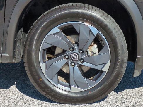 Certified 2024 Nissan Rogue SV image 11