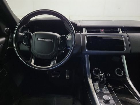 Used 2018 Land Rover Range Rover Sport HSE Dynamic image 12