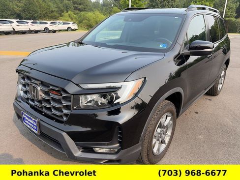 Used 2023 Honda Passport TrailSport image 3