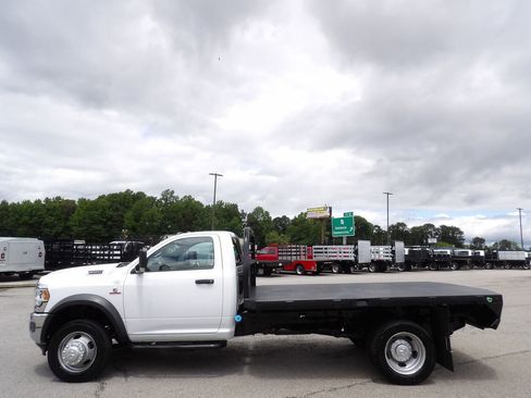 Used 2022 RAM 4500 Tradesman RWD image 50