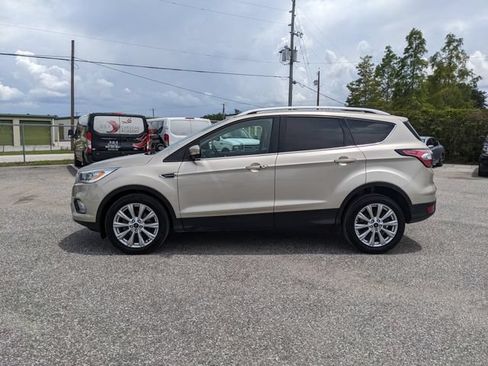 Used 2017 Ford Escape Titanium FWD image 7