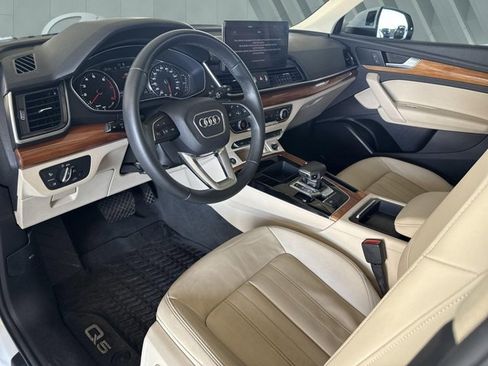 Used 2021 Audi Q5 2.0T Premium w/ Convenience Package AWD/4WD image 10