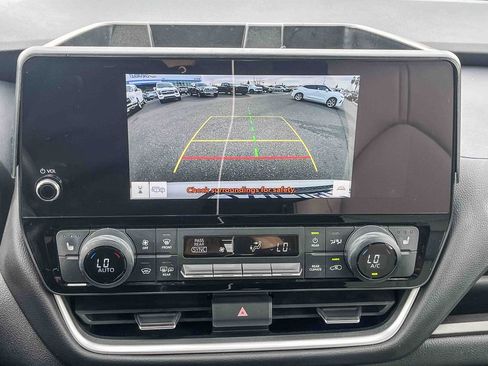 Used 2024 Toyota Grand Highlander XLE image 52