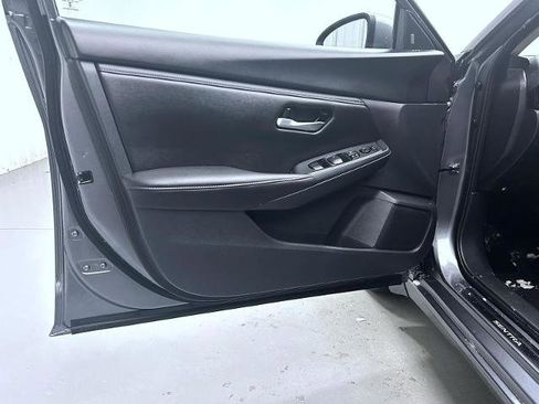 Certified 2025 Nissan Sentra SV w/ Trunk Package image 9