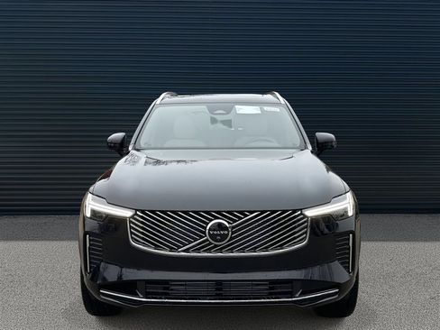 Used 2026 Volvo XC90 T8 Plus w/ Protection Package AWD/4WD image 2