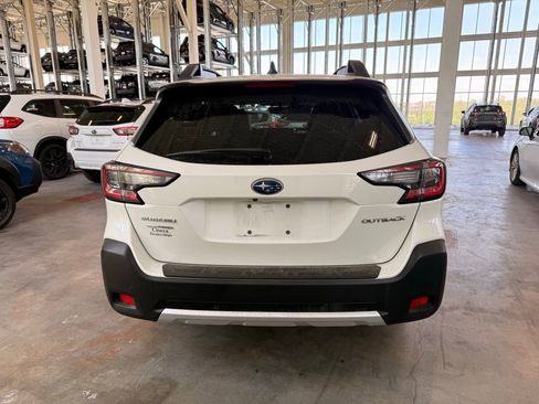 Certified 2024 Subaru Outback Limited AWD/4WD image 4