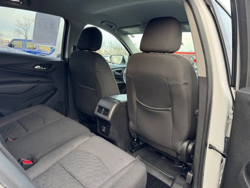 Used 2019 Chevrolet Equinox LT image 16