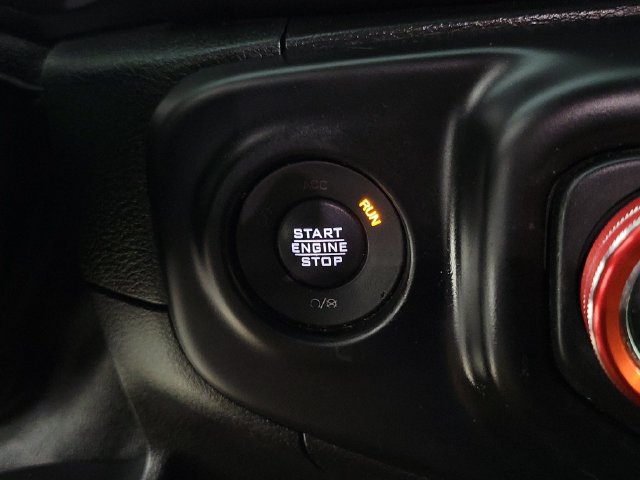 Used 2021 Jeep Wrangler Unlimited Sahara AWD/4WD image 31