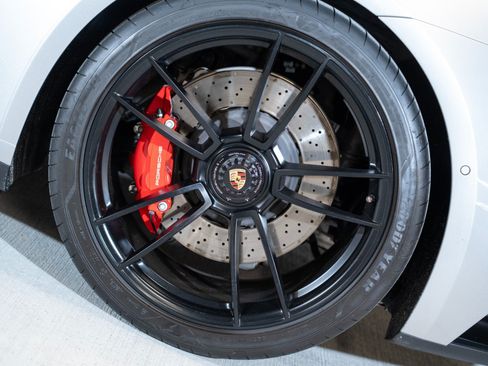 Certified 2022 Porsche 911 Cabriolet image 11