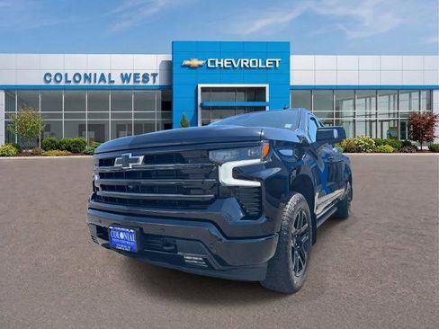 Used 2024 Chevrolet Silverado 1500 High Country w/ Midnight Edition AWD/4WD image 2