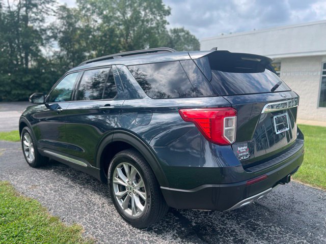 Used 2024 Ford Explorer XLT w/ Equipment Group 202A AWD/4WD image 6