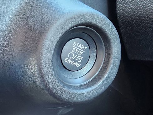 New 2025 RAM ProMaster 1500 w/ Quick Order Package 22G SLT image 13