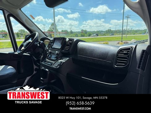 Used 2025 RAM ProMaster 2500 w/ Convenience Group FWD image 6