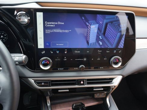 Used 2025 Lexus RX 350 Premium w/ Accessory Package (Z1) FWD image 17