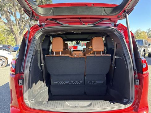 New 2026 Chrysler Pacifica Pinnacle image 32
