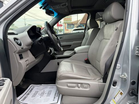 Used 2011 Honda Pilot Touring image 18