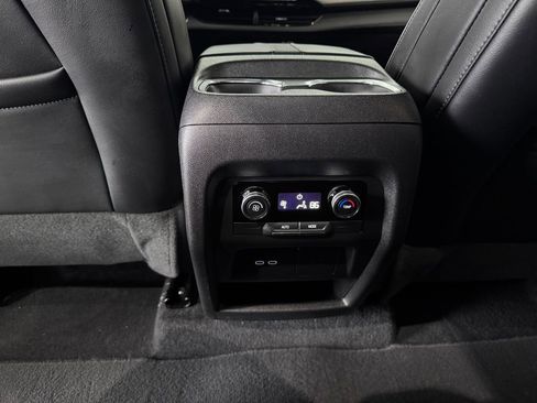 Certified 2025 Buick Enclave Sport Touring image 29