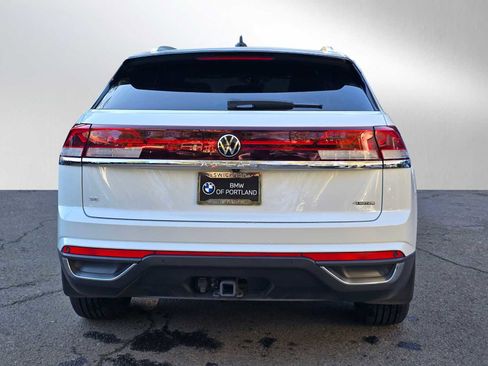 Used 2024 Volkswagen Atlas Cross Sport SE image 4