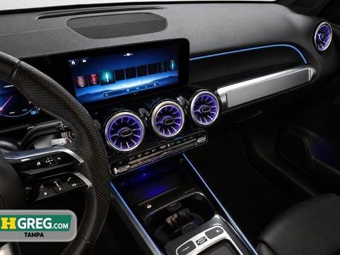 Used 2024 Mercedes-Benz GLB 250 image 14