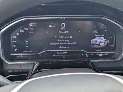 Certified 2025 GMC Sierra 1500 SLT image 19