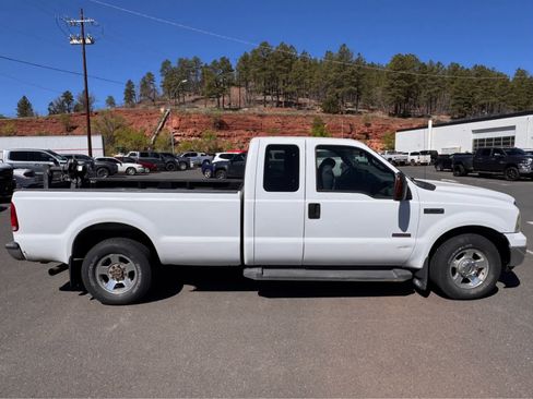 Used 2007 Ford F250 Lariat image 6