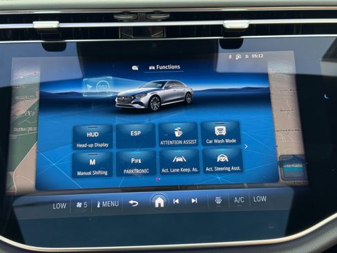 Used 2025 Mercedes-Benz E 350 4MATIC Sedan w/ Multicontour Seating Package image 34