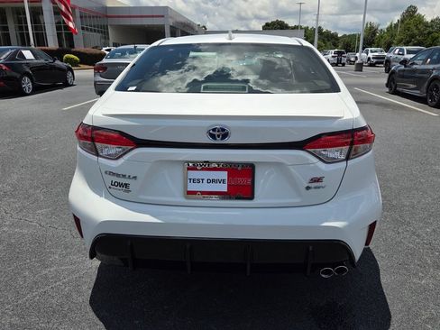 Used 2025 Toyota Corolla SE FWD image 10