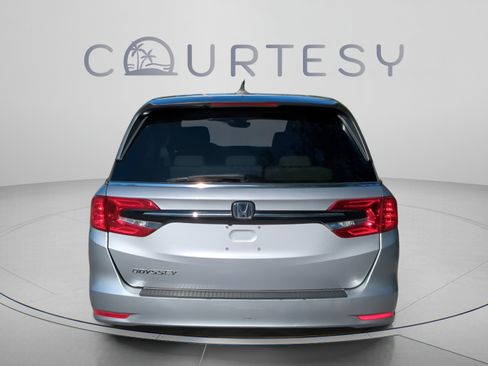 Certified 2024 Honda Odyssey EX-L image 6