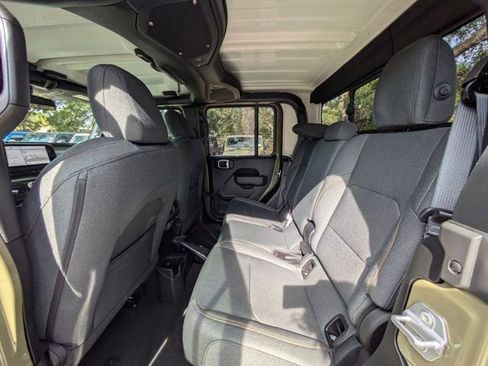 New 2026 Jeep Gladiator Sport image 12