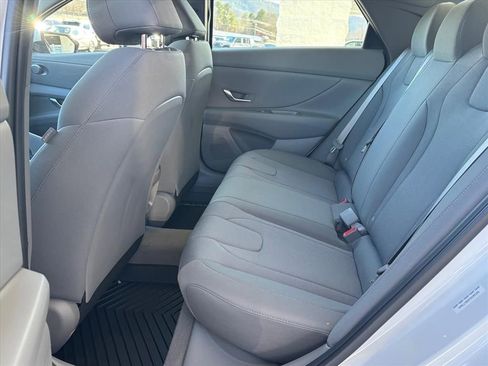 New 2026 Hyundai Elantra SE image 10