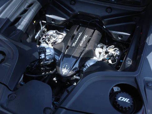Used 2022 Maserati MC20 Coupe RWD image 18
