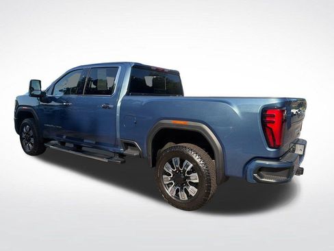 Certified 2025 GMC Sierra 2500 Denali w/ Technology Package AWD/4WD image 4