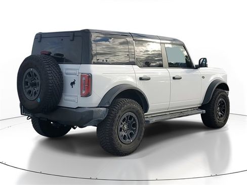 Used 2024 Ford Bronco Wildtrak image 4