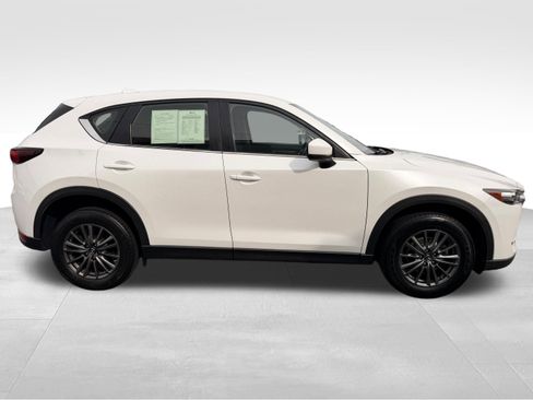 Used 2017 MAZDA CX-5 Sport AWD/4WD image 4
